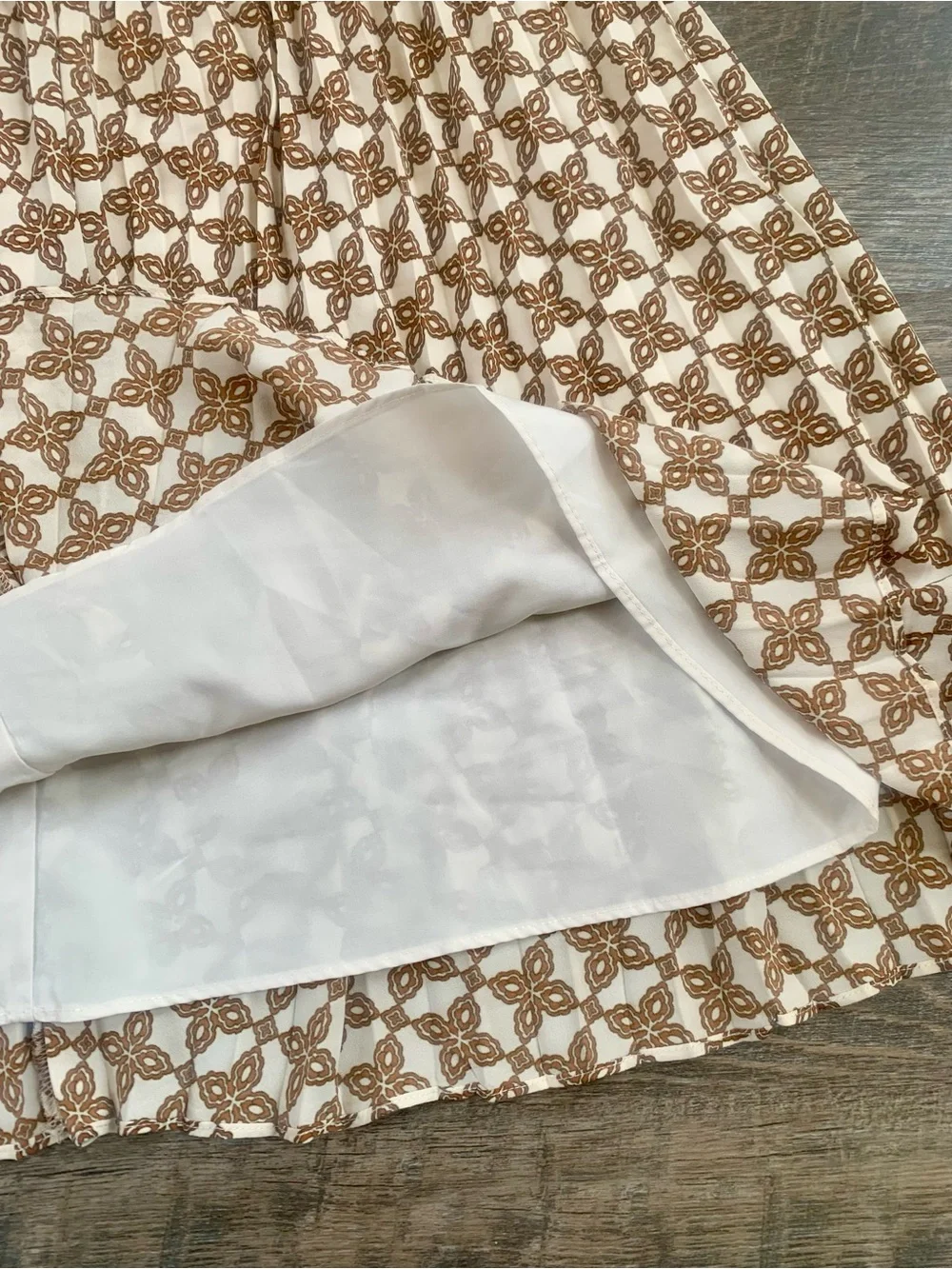 Pleated Preppy J.Crew Brown Tile Patterned Women’s Skirt